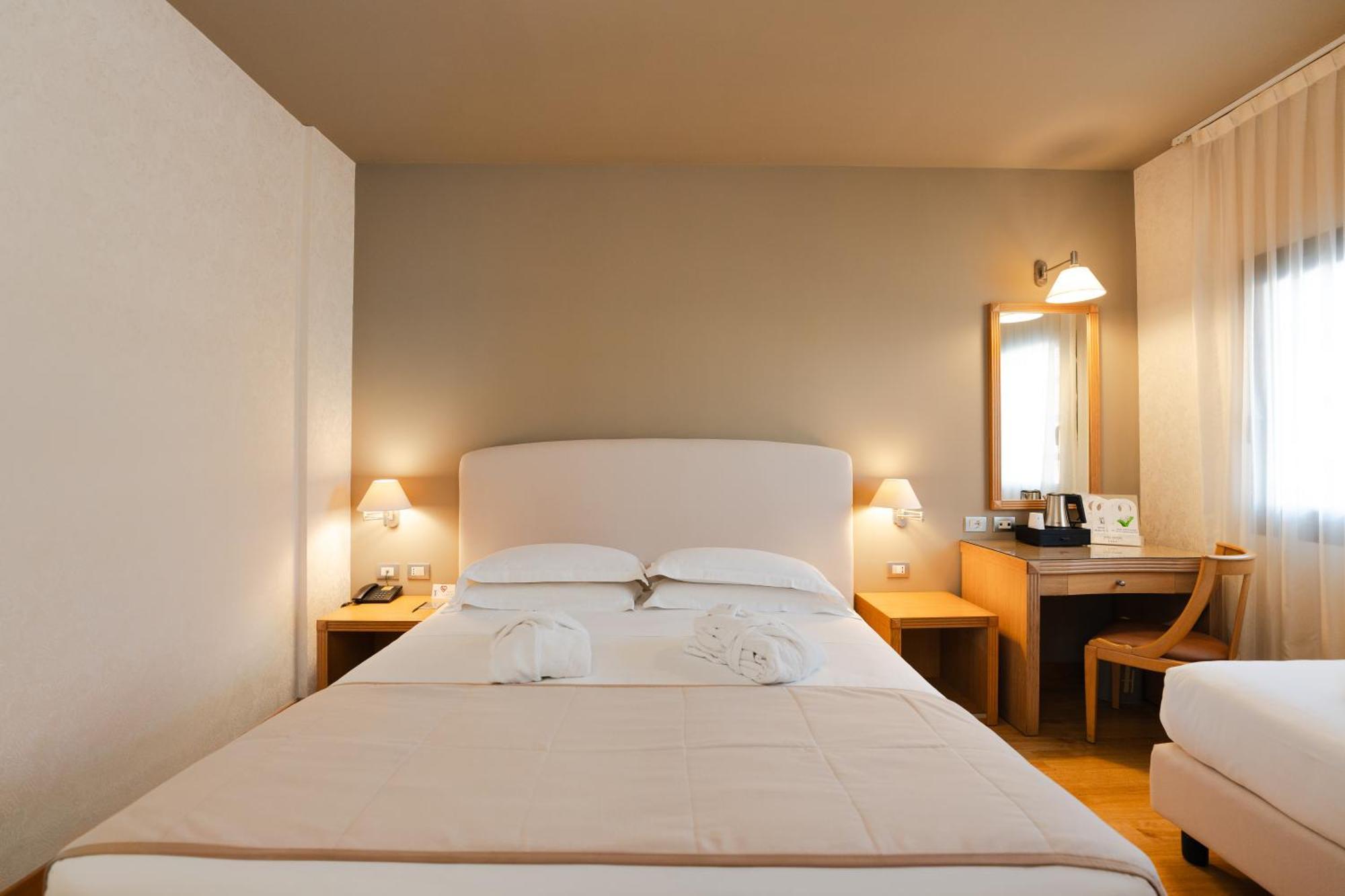 Hotel Touring Carpi Exteriér fotografie